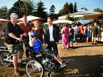 Elektro-Dreirad zum Jubiläumsfest