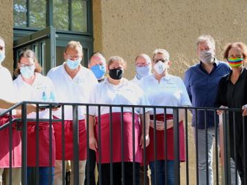 Kaffeehaus am Waldfriedhof wieder geöffnet / Dank Aufzug nun barrierefrei