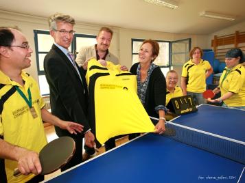 Wissenschaftsstadt Darmstadt investiert Spende der Bürgerstiftung in Tischtennis-Equipment für Darmstädter Werkstätten und Wohneinrichtungen